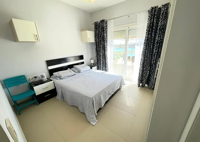 Apartment Lovely 2 Bedrooms Groundfloor *